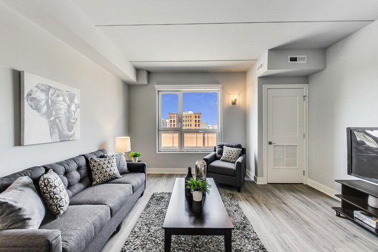 300 West Division Street – photo 5
