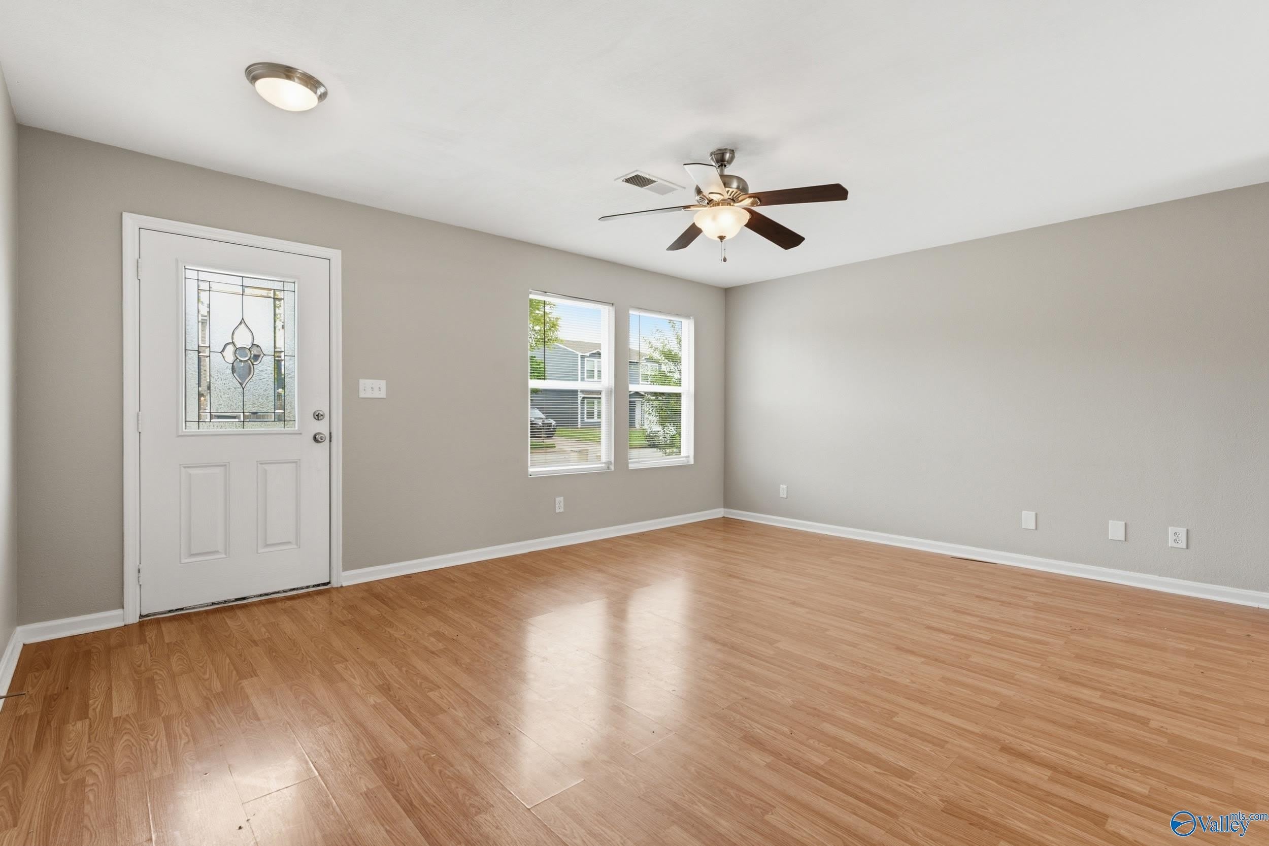 3262 Lakeland Drive – photo 3
