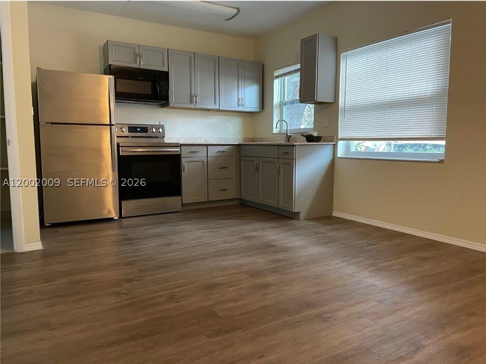 1720 Pierce St – photo 1