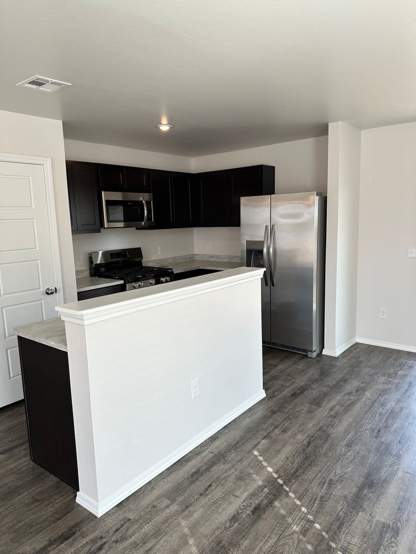 Golden Ticket Special: 6 Weeks Rent-Free! – photo 5