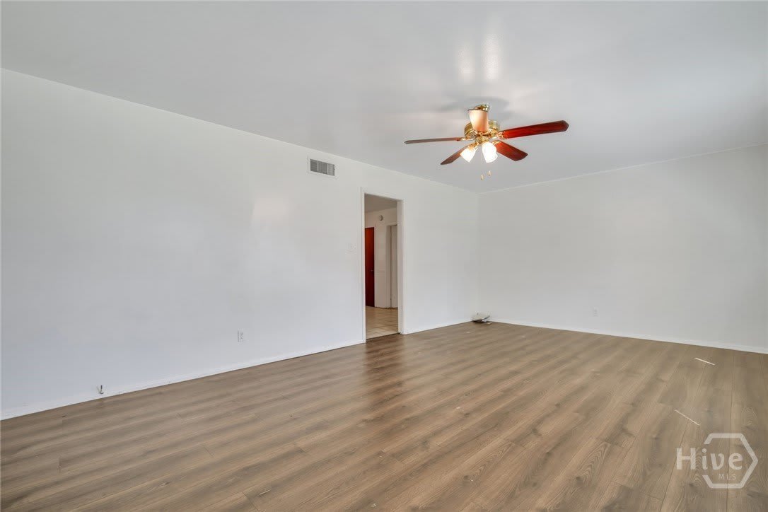321 Byck Avenue – photo 4