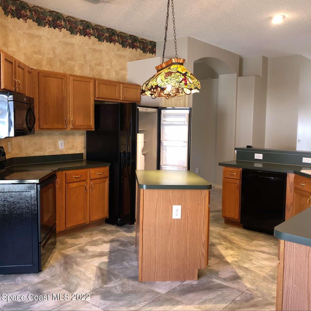1281 Rock Springs Dr – photo 5