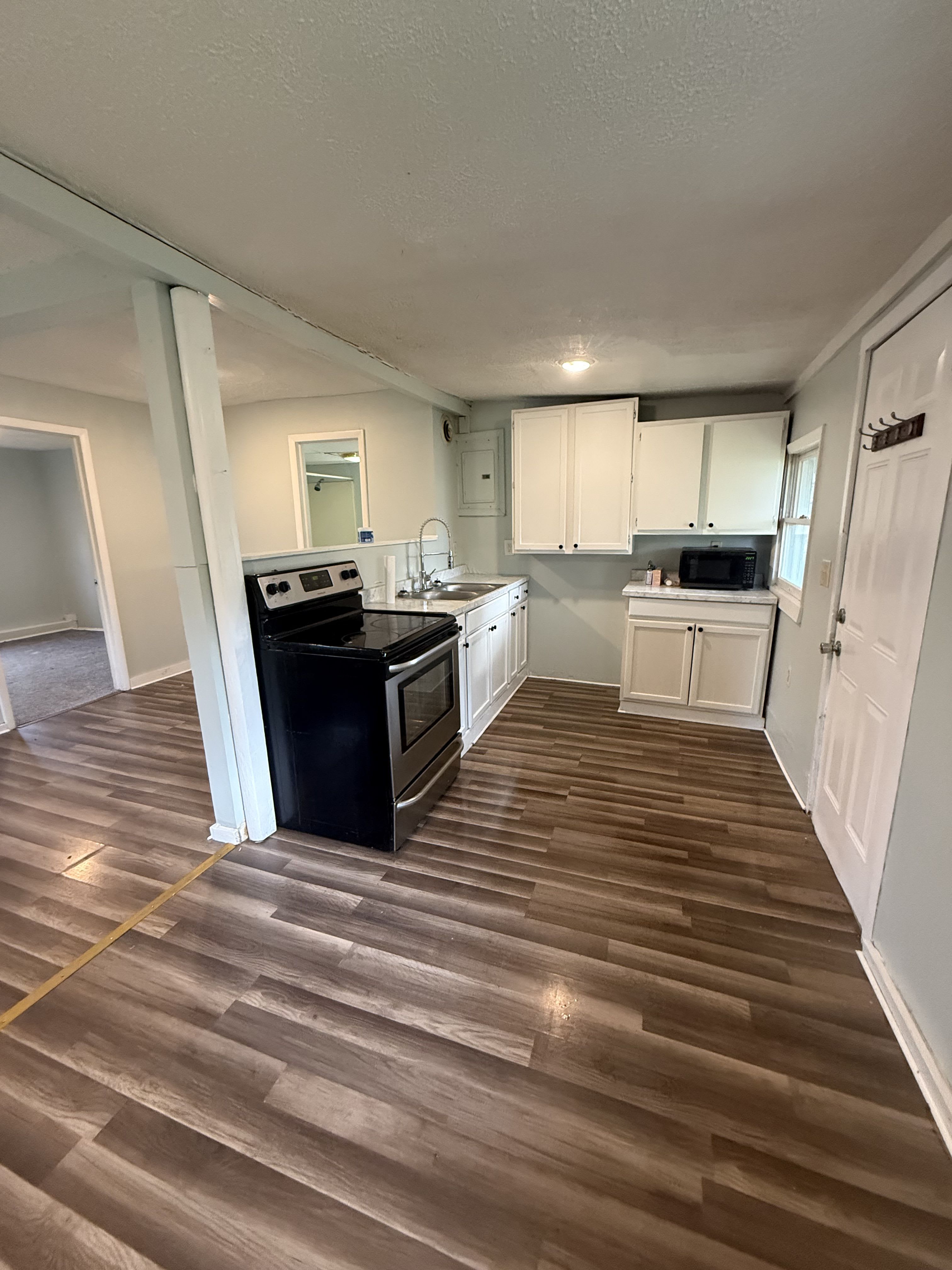 240 Horseheads Blvd – photo 2