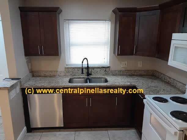 1818 East Dr – photo 4