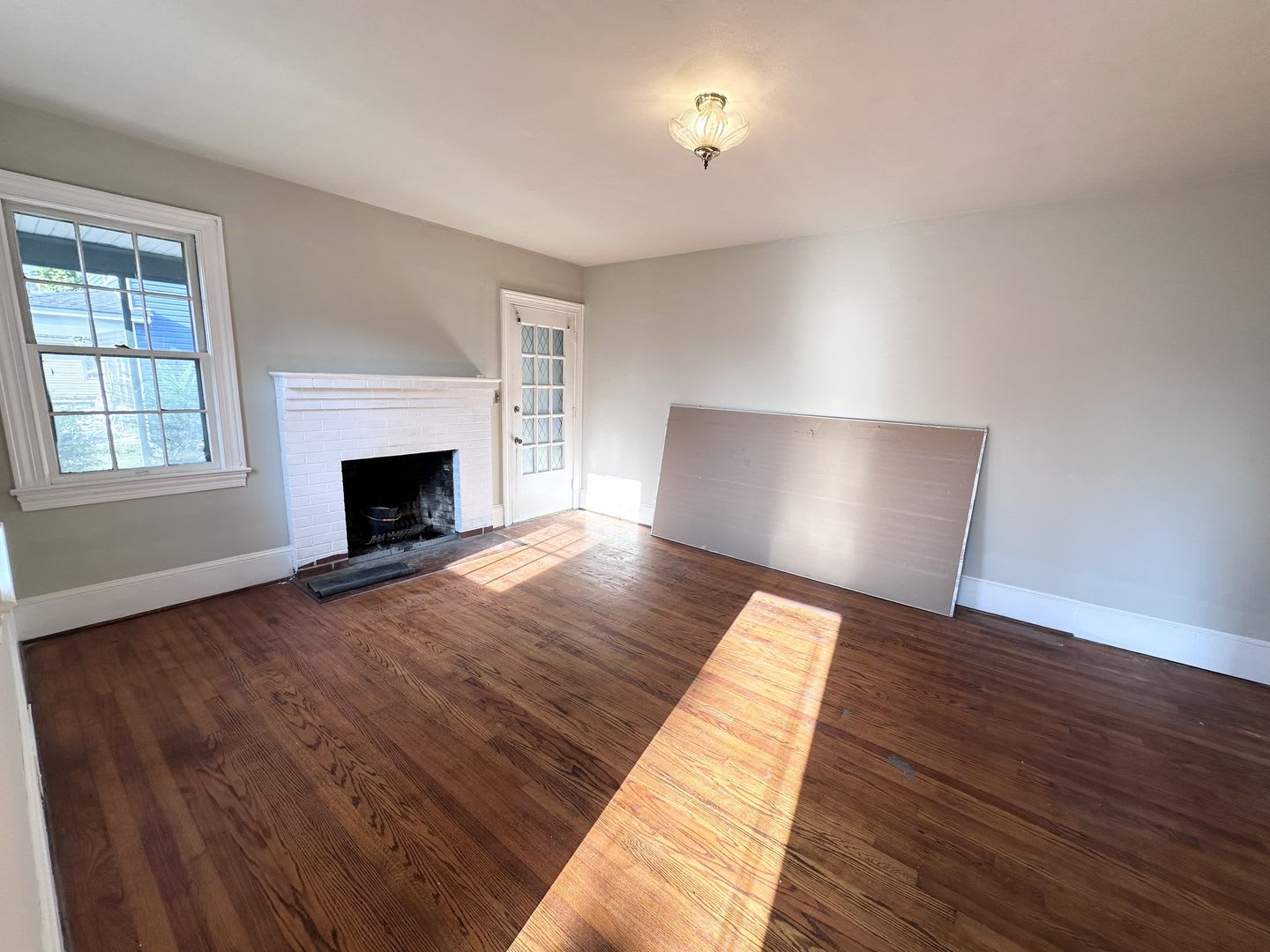 Charming 4-Bedroom Brick Home on Spacious Lot in Suffolk – photo 3