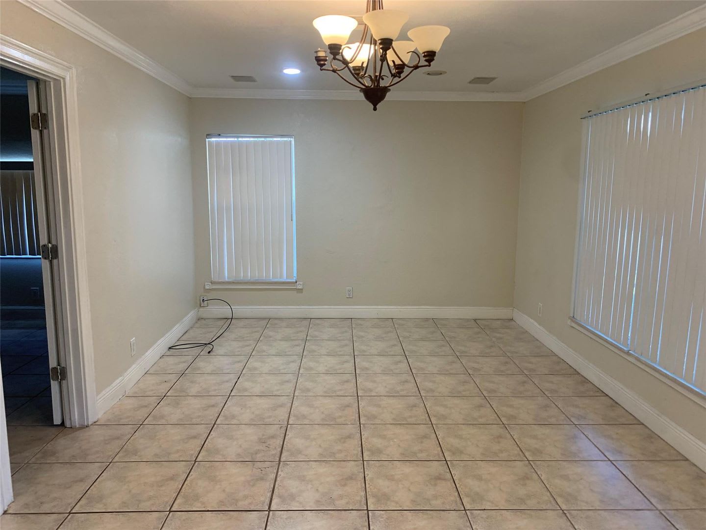907 SW 78th Avenue, North Lauderdale, FL 33068 – photo 4