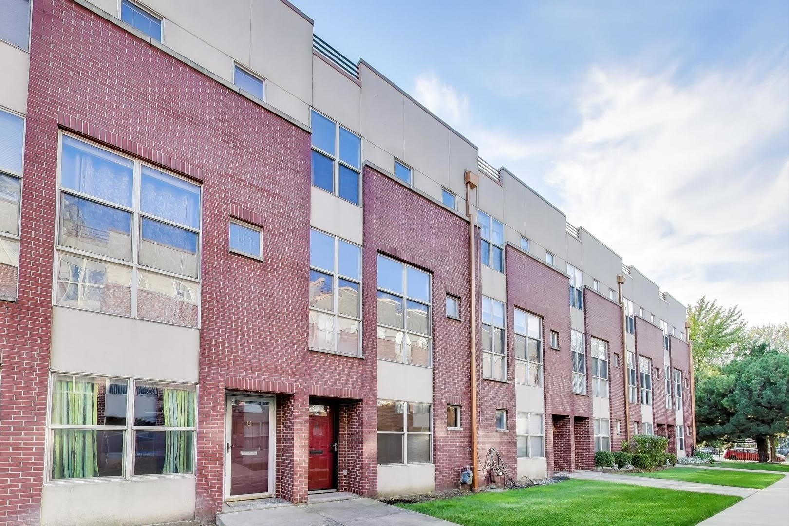 6951 N Western Avenue – photo 3