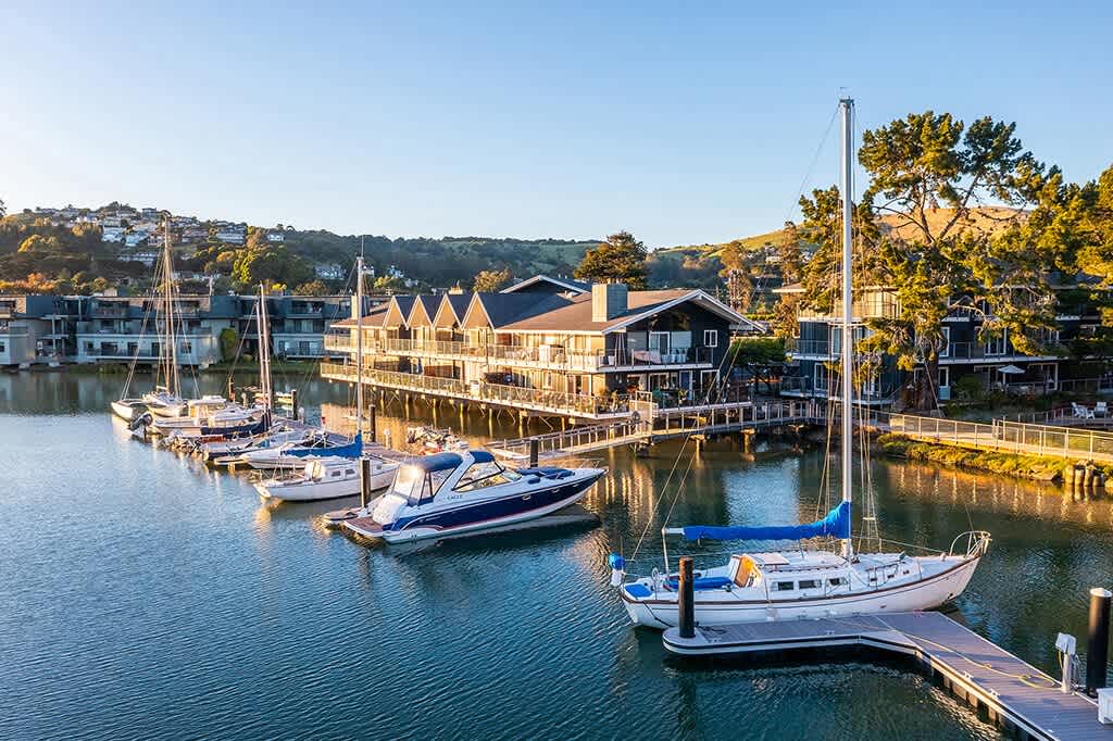 The Cove at Tiburon – photo 2