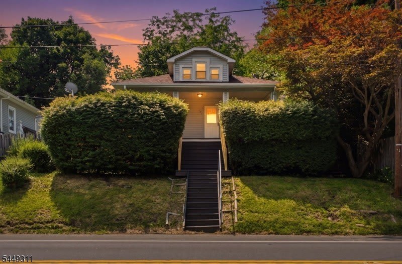 185 Main St – photo 2