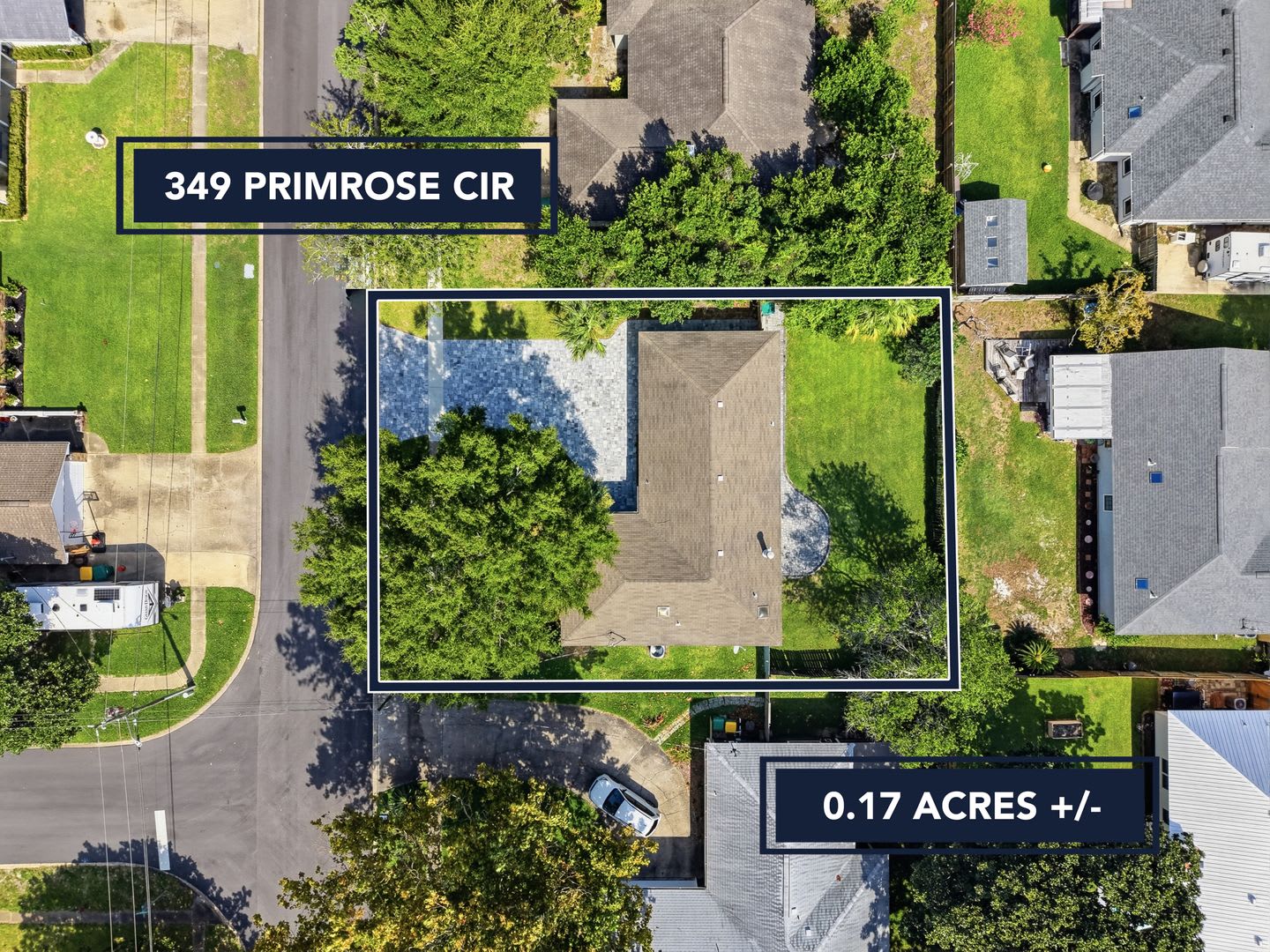 Charming 3 Bedroom Home in the Heart of Destin! – photo 2
