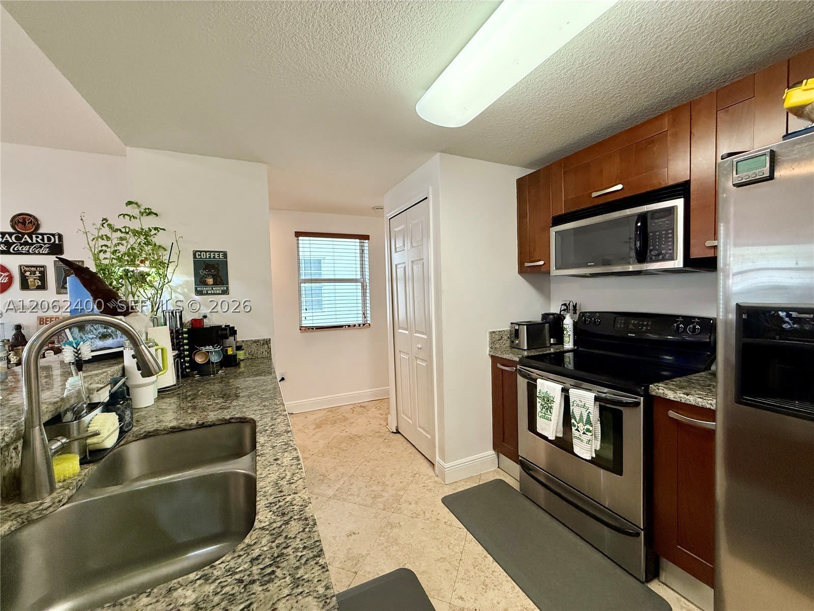 1033 SW 9th Ct – photo 5
