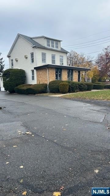 31-11 Broadway – photo 2