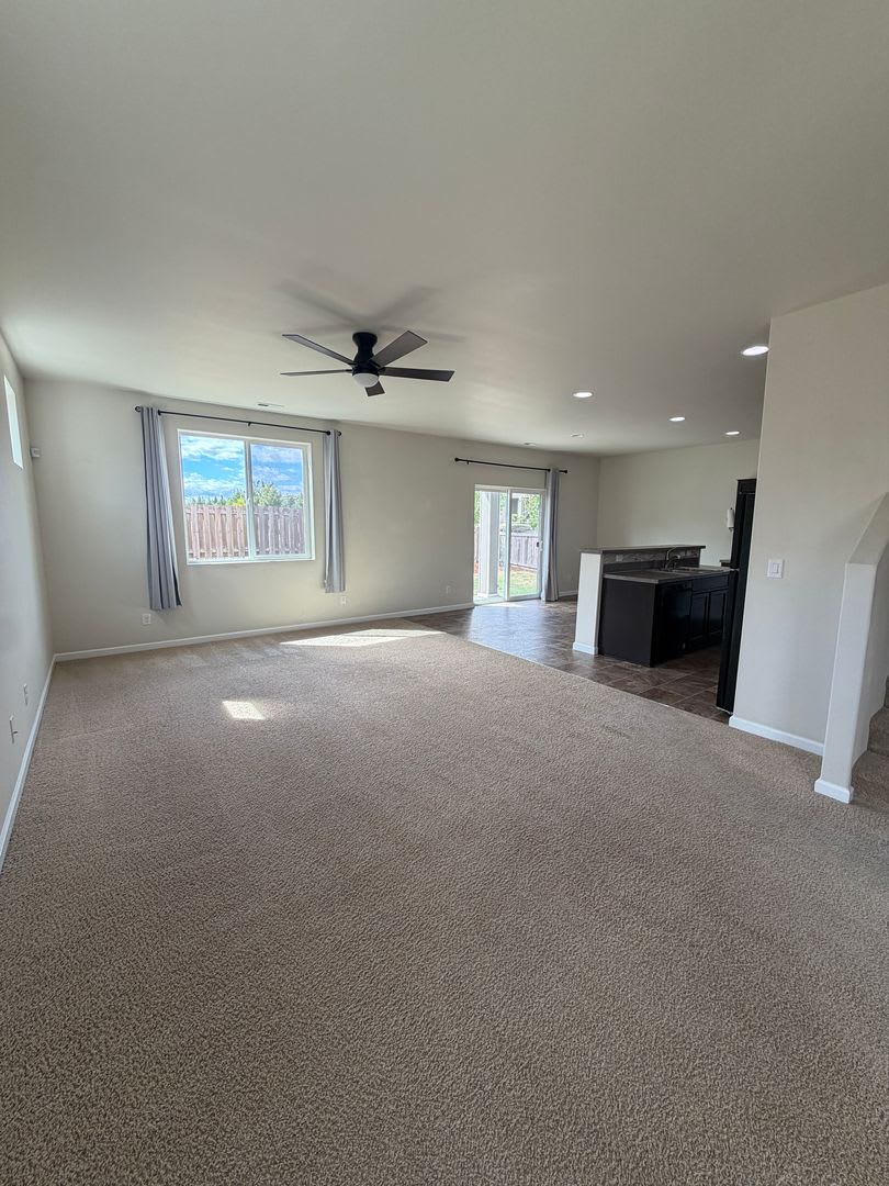 1922 193rd St. E Spanaway, WA 98387 – photo 2