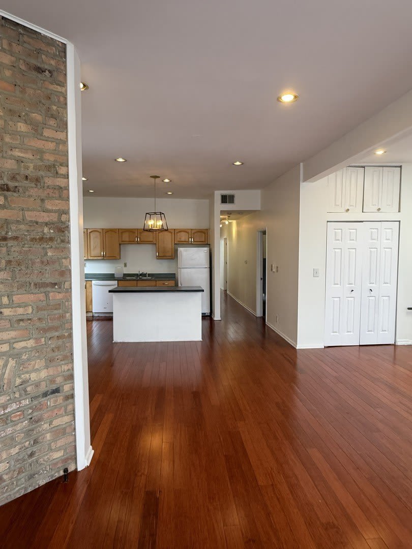 2717 W Congress Parkway – photo 3