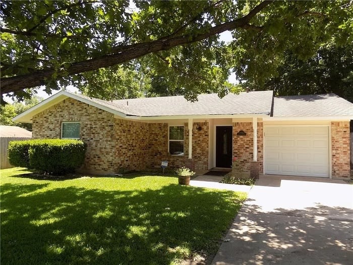 8402 Leesburg Circle – photo 1