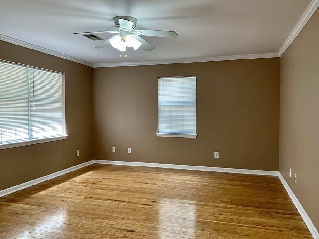200 England Drive – photo 2