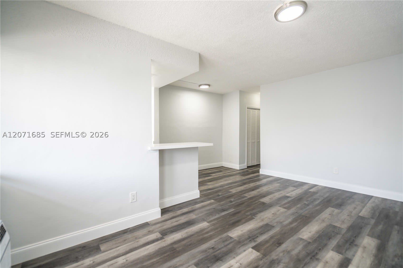 6650 Miller Dr – photo 3
