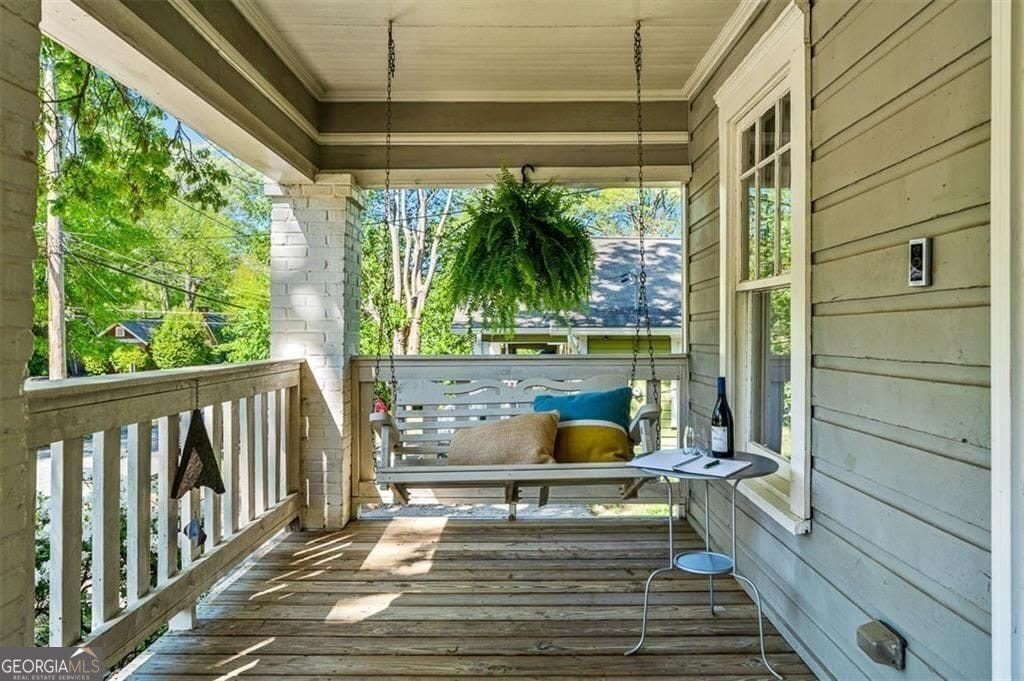 2220 Newnan Street – photo 2