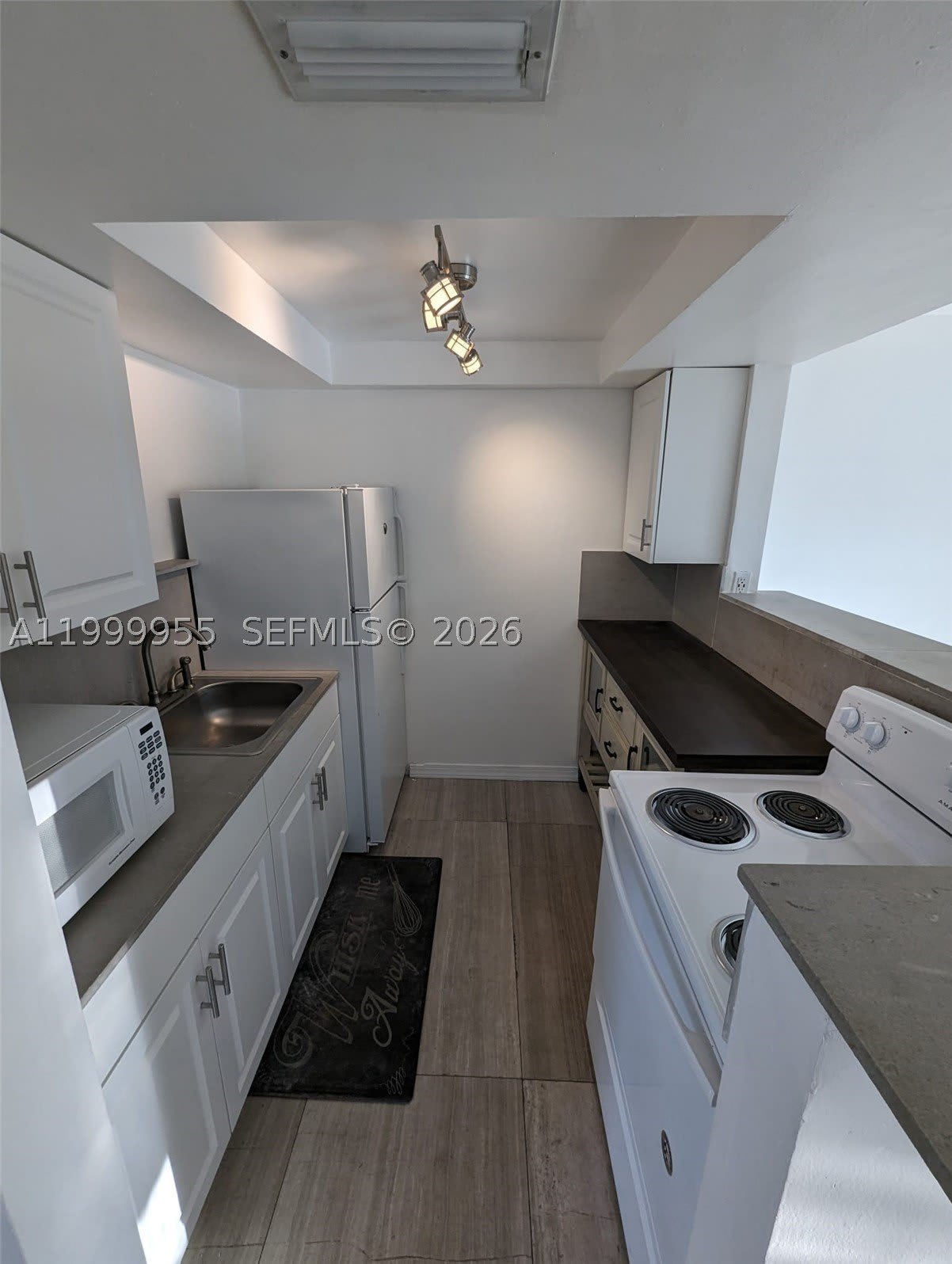 7360 SW 82nd St – photo 4