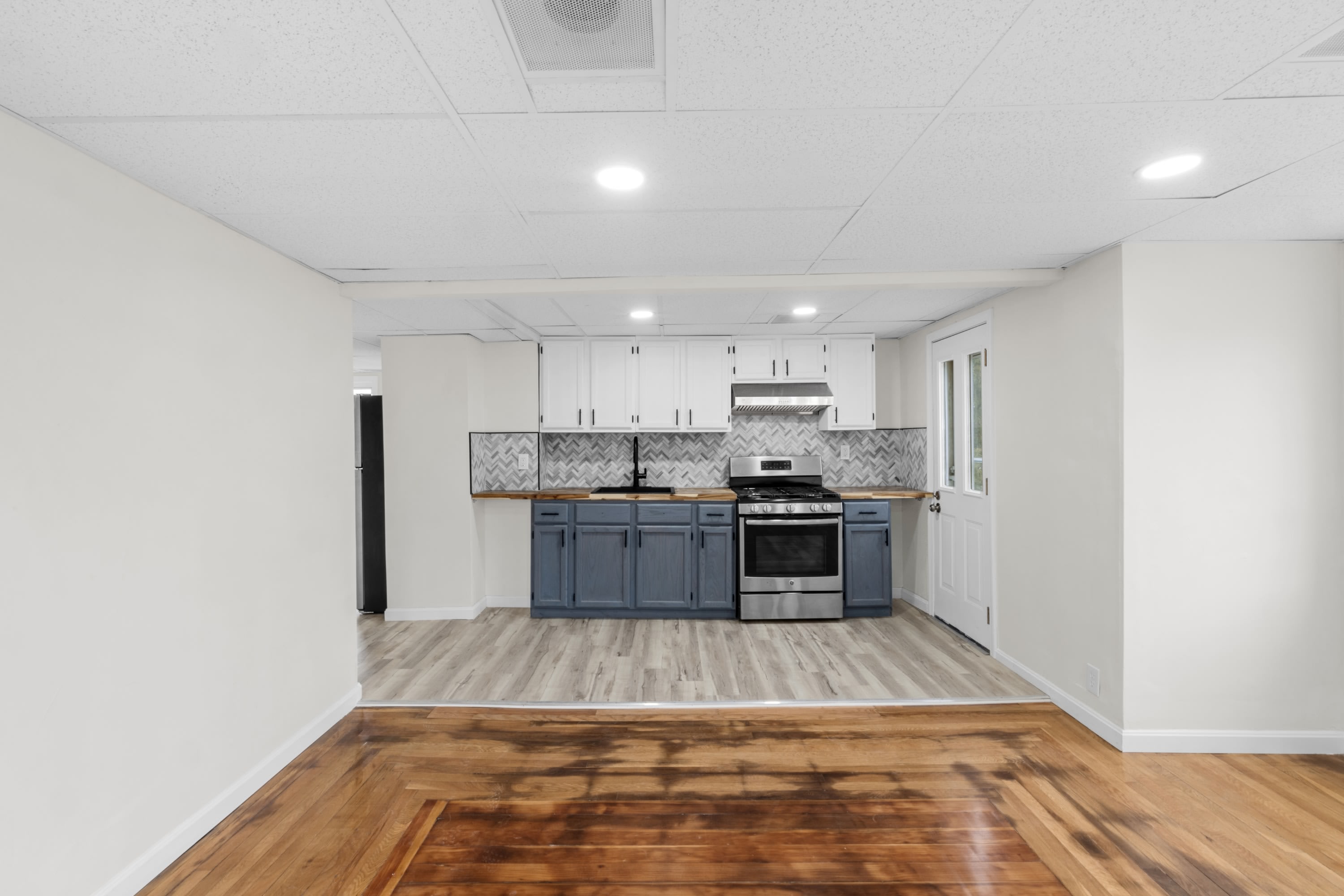 227 Lawrence Street – photo 1