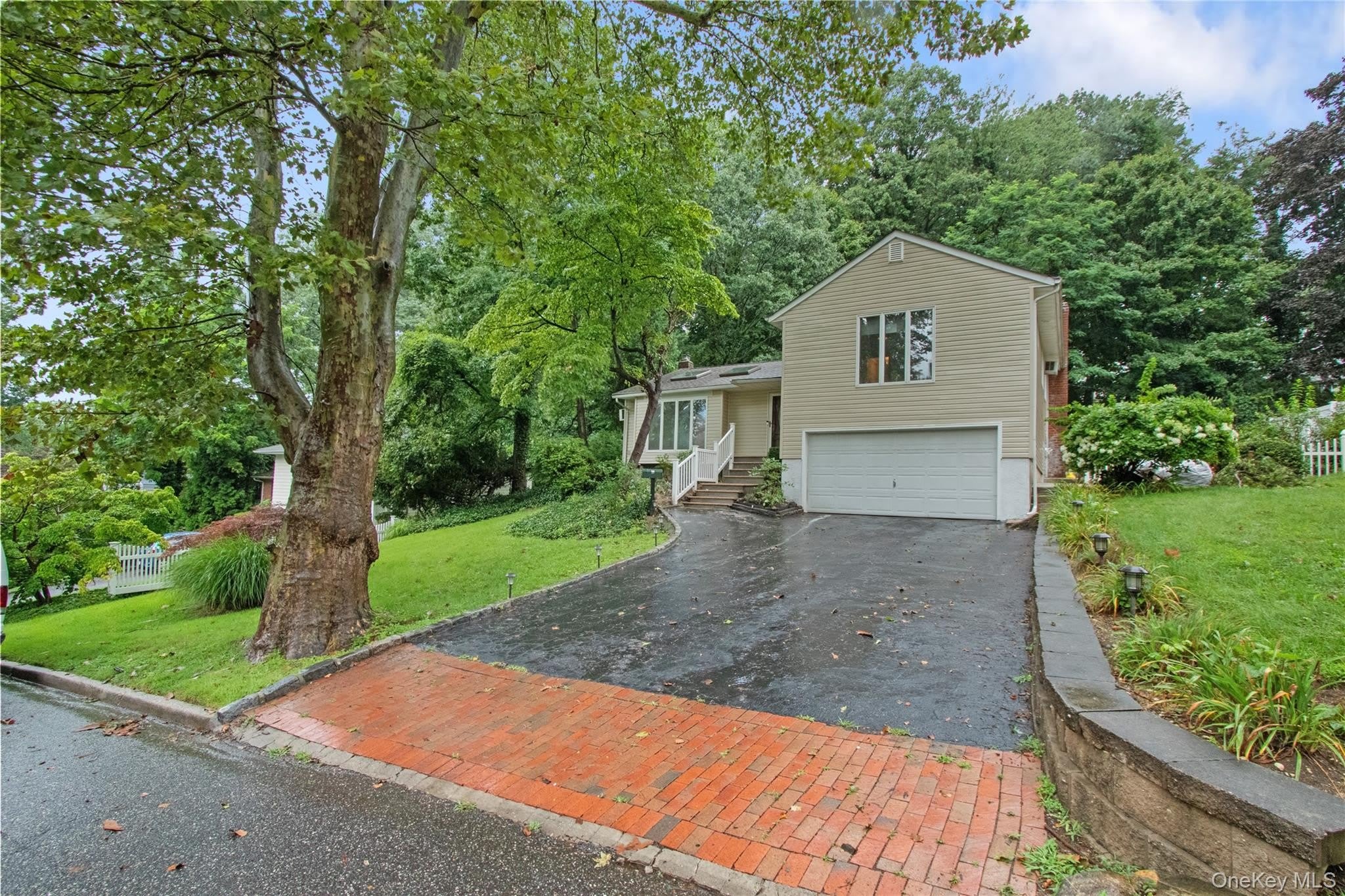 10 Sycamore Road – photo 1