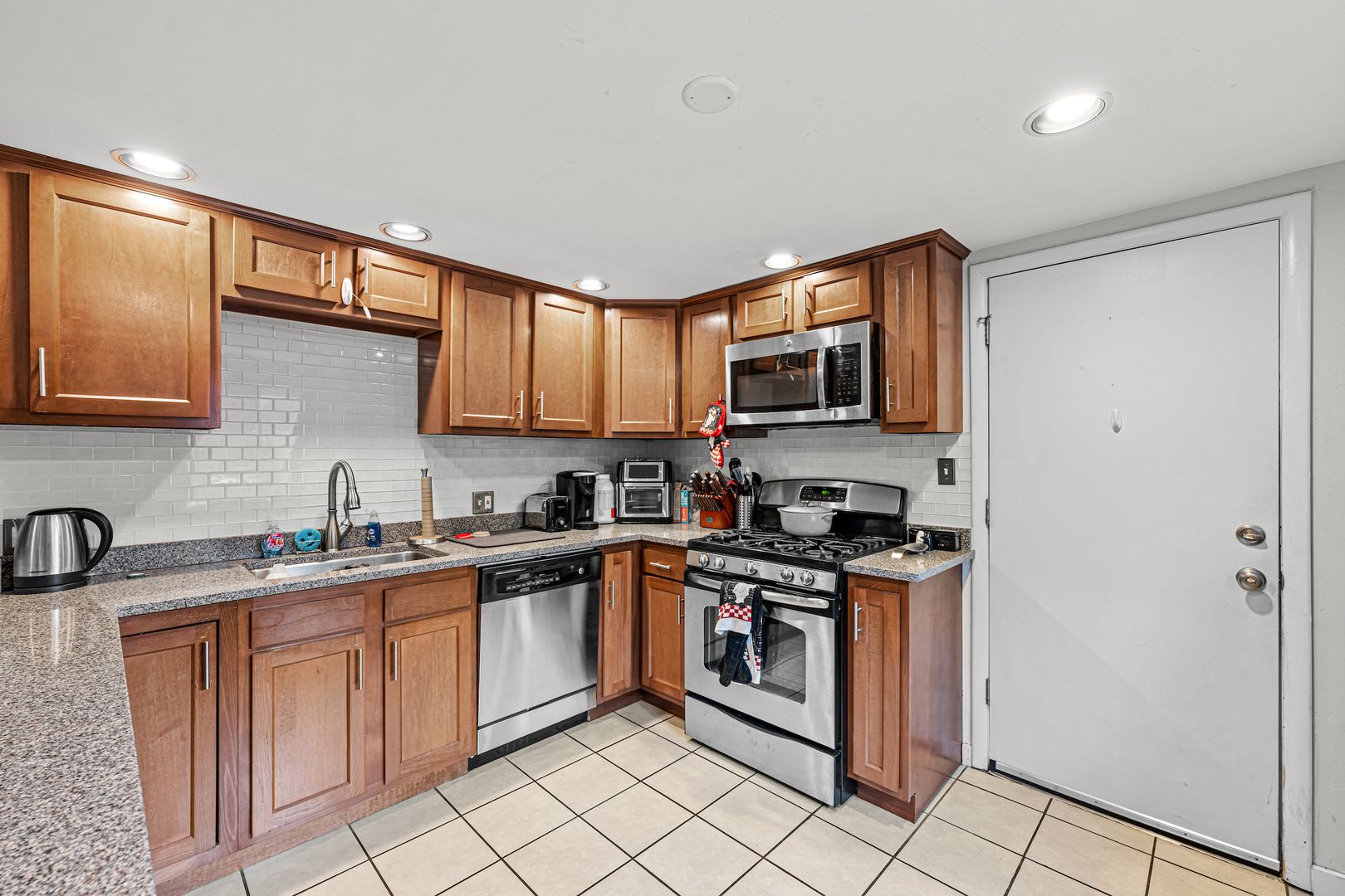 2Bed/1Bath in the Heart of Sloan’s Lake! – photo 2