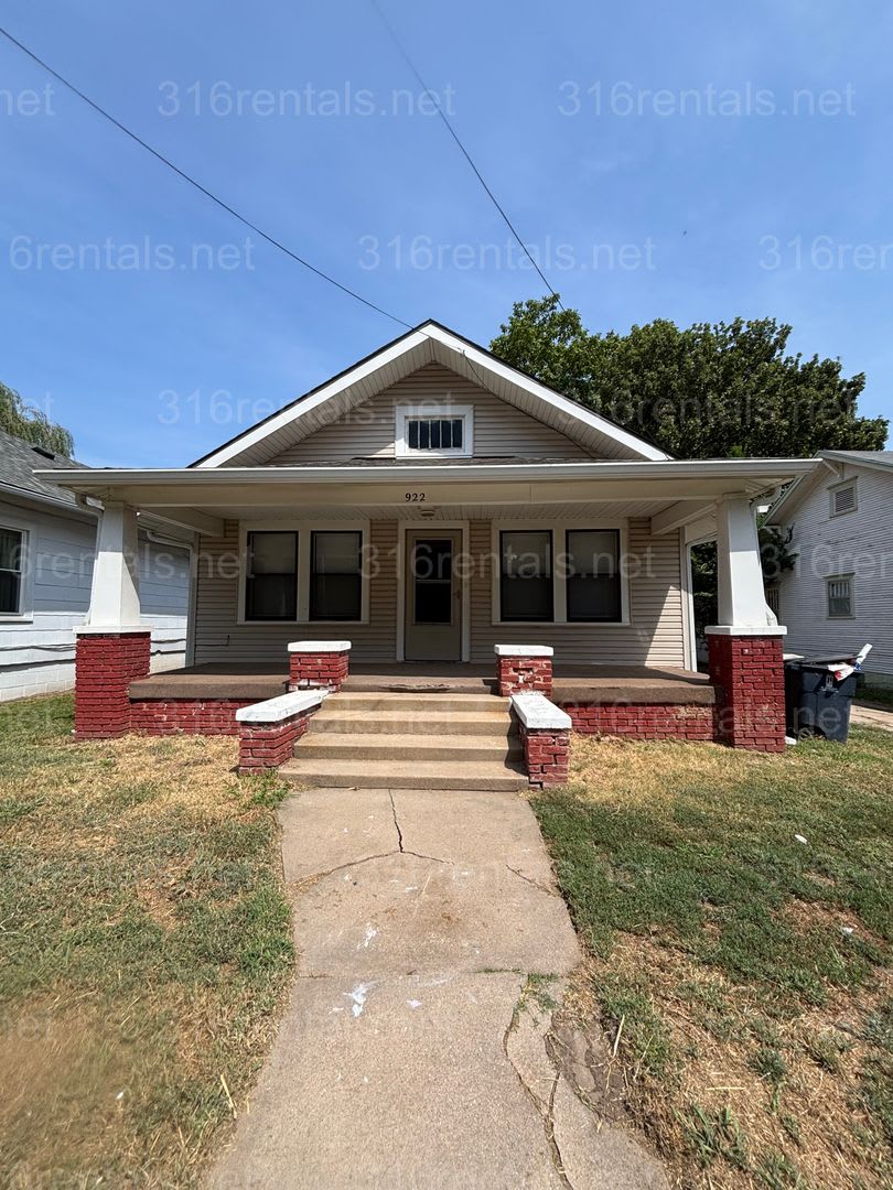 Three bed one bath available SOON! – photo 2