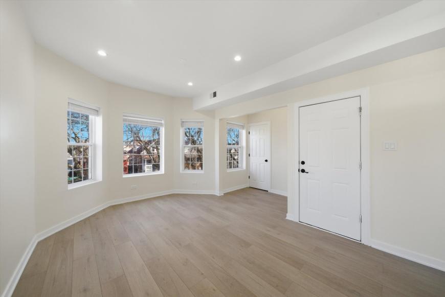 4957 West Superior St. – photo 5