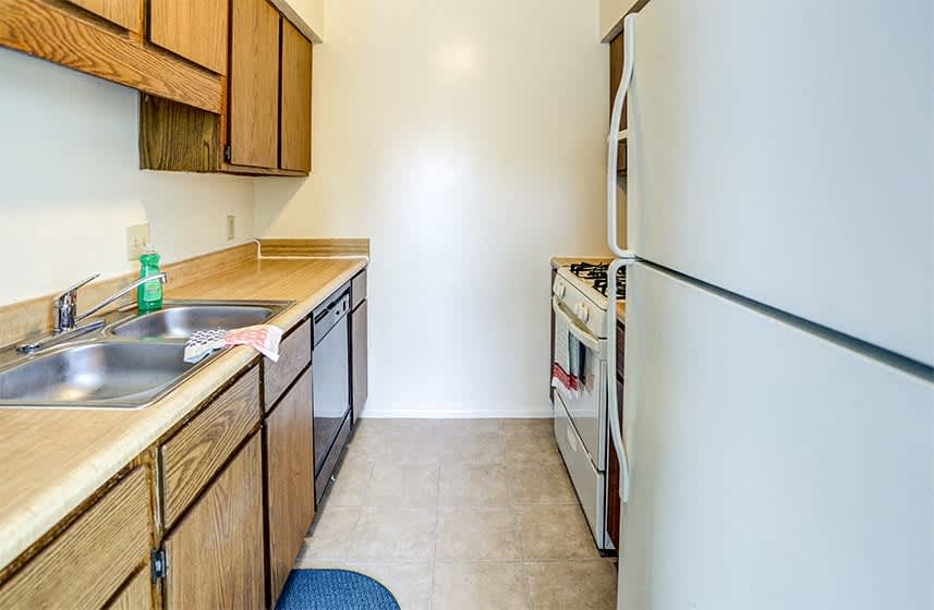 Williamsburg on The Lake Apartments of Valparaiso – photo 1