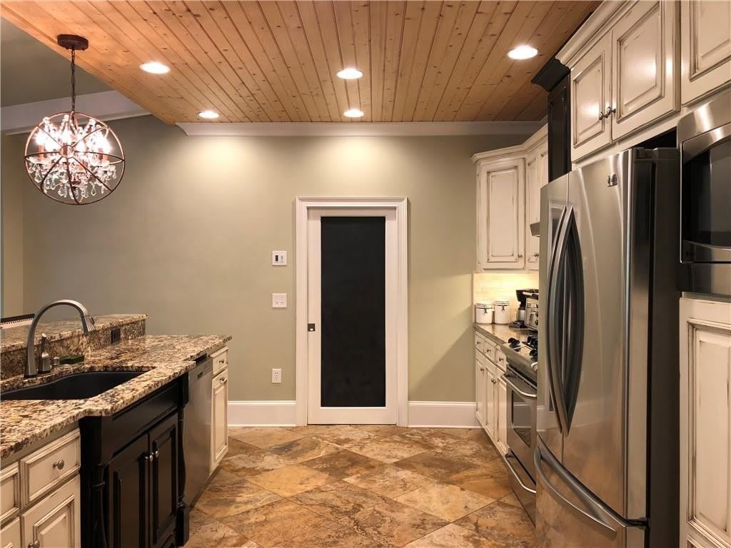 740 Brookline Drive SE – photo 3