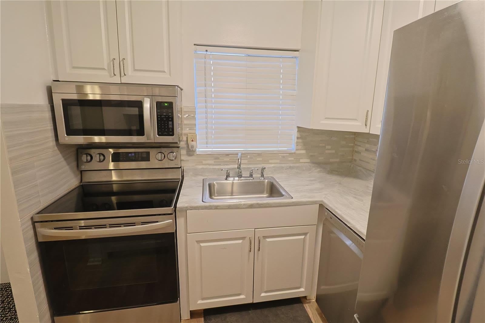 5955 PALM Lane – photo 4