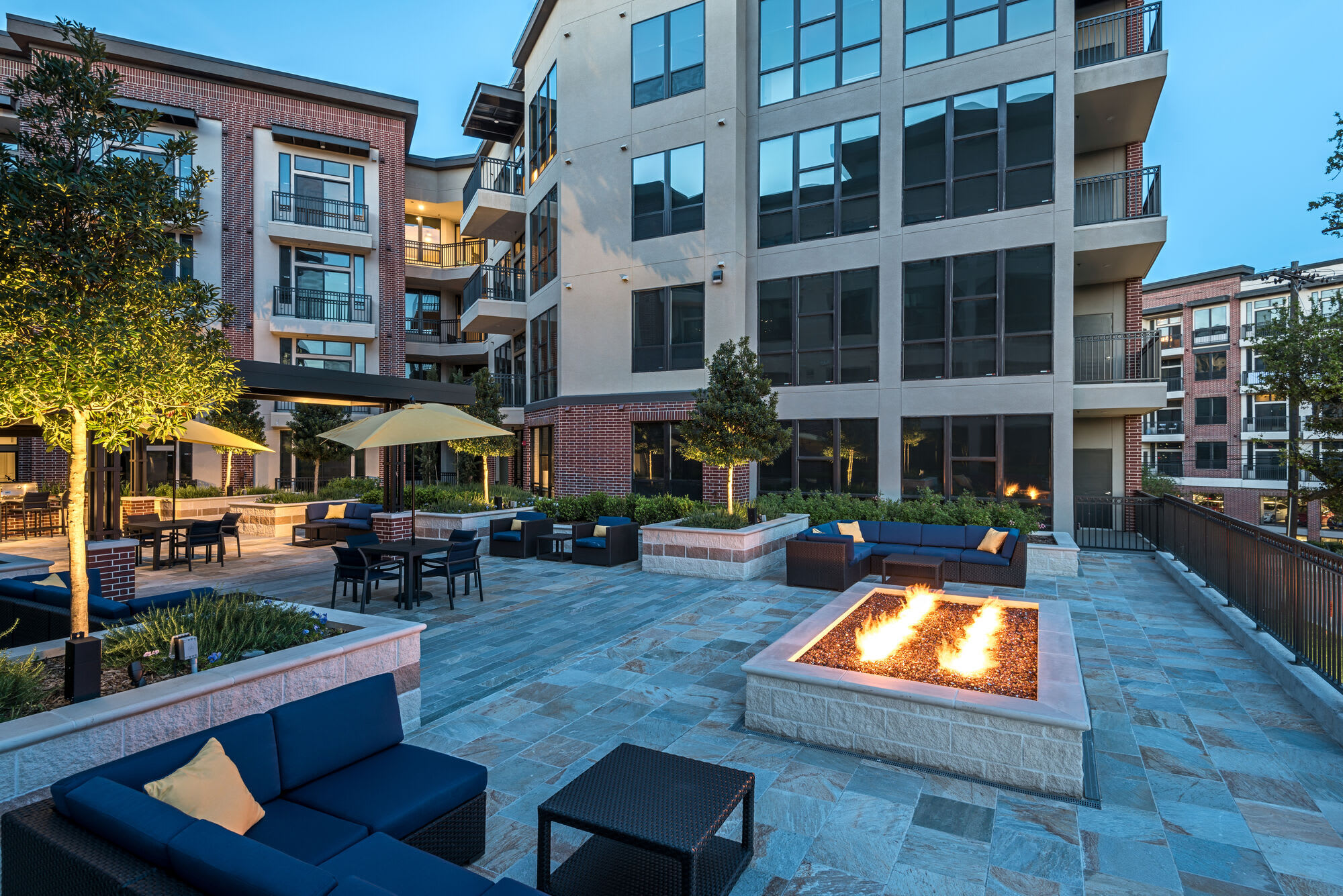 3800 Main – photo 1