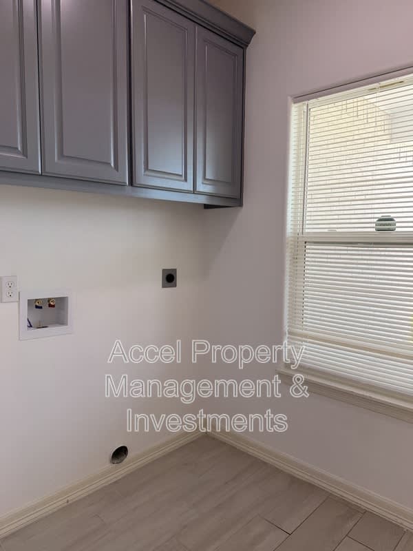 418 Gonzalez Dr. – photo 5