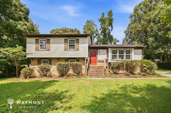 1010 Buckingham Avenue – photo 1