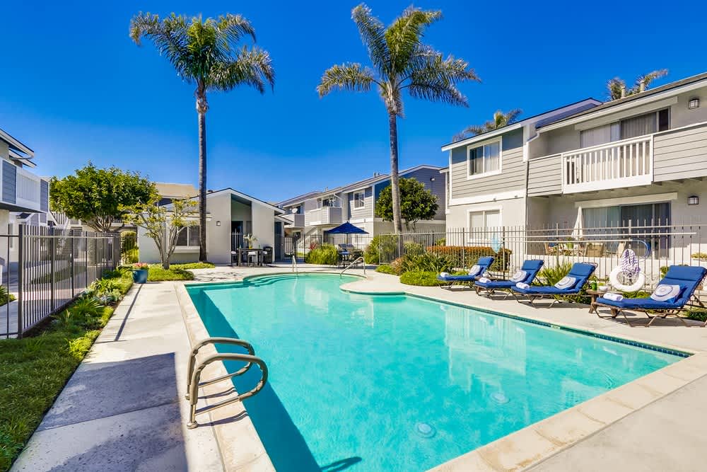 Newport Seacrest Apartments – photo 2