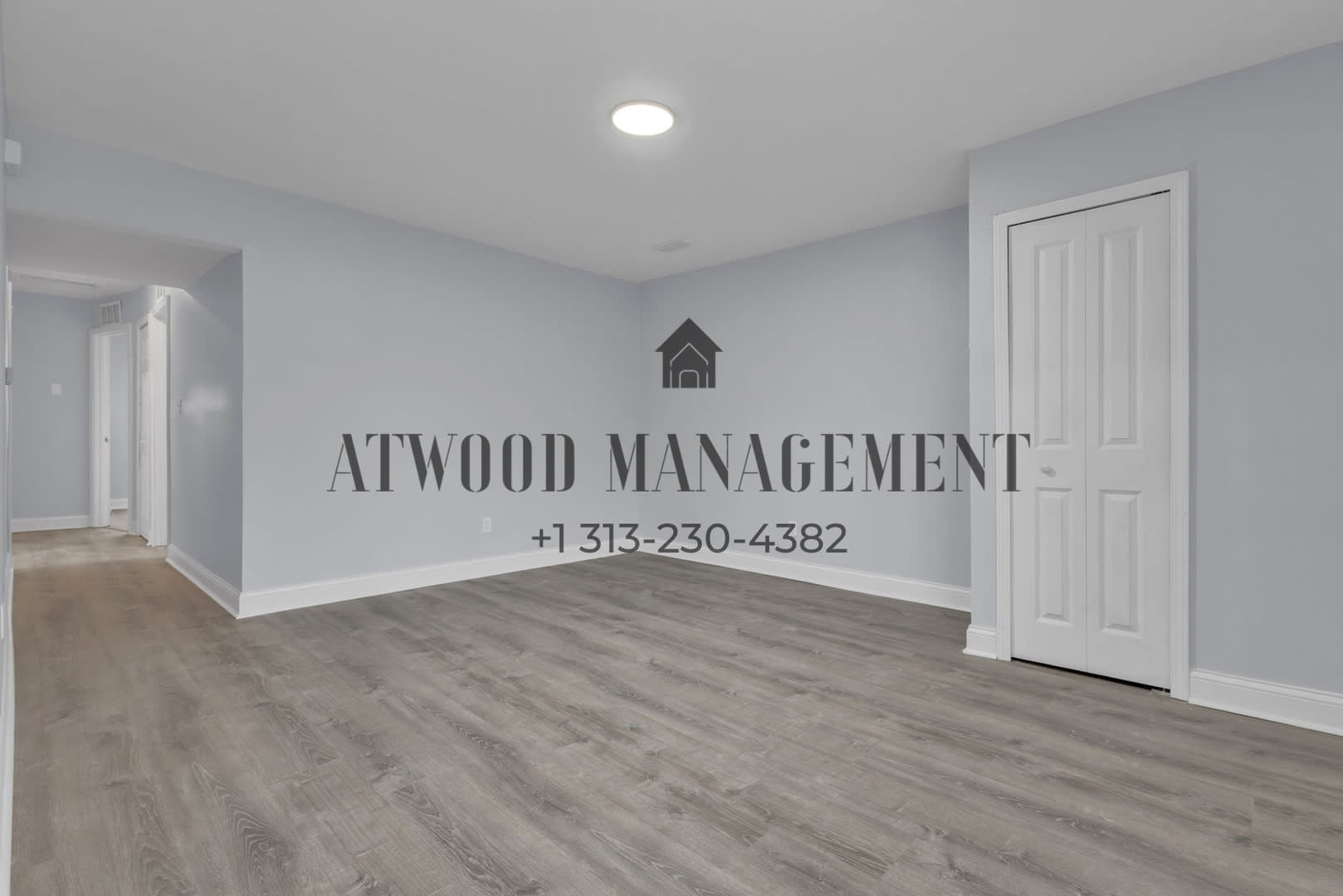This beautifully updated 3-bedroom, 1-bath single-family home is ready for move-in! – photo 4