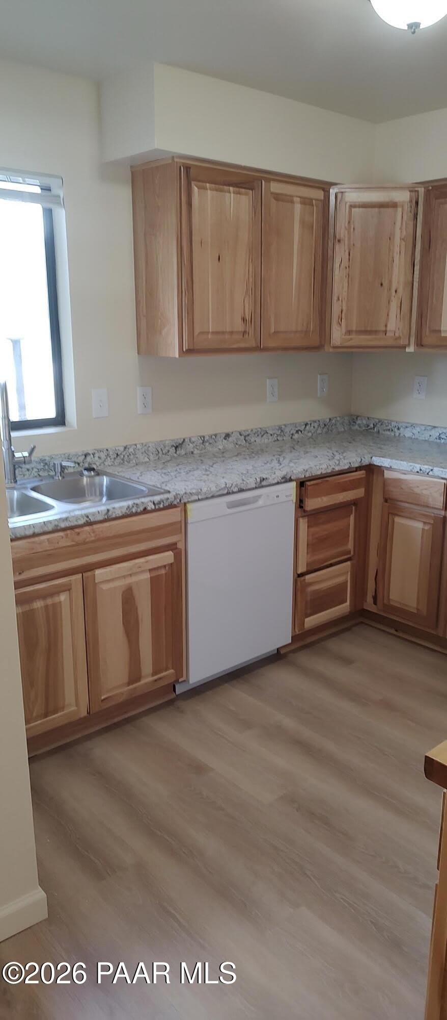 333 W Aubrey Street – photo 3