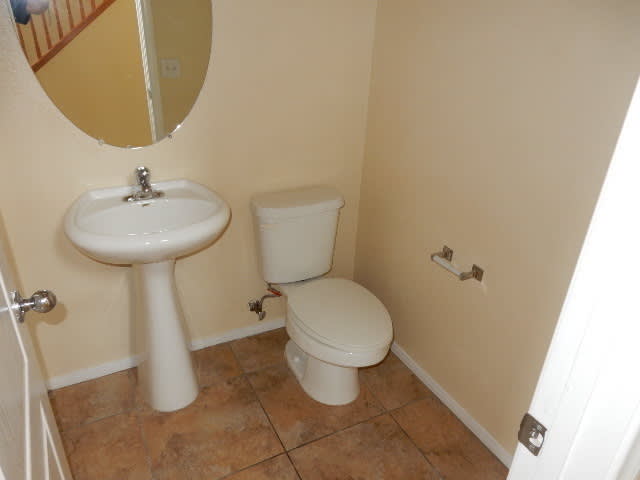 2 Story 3 Bedrooms 2 5 Bathrooms – photo 5