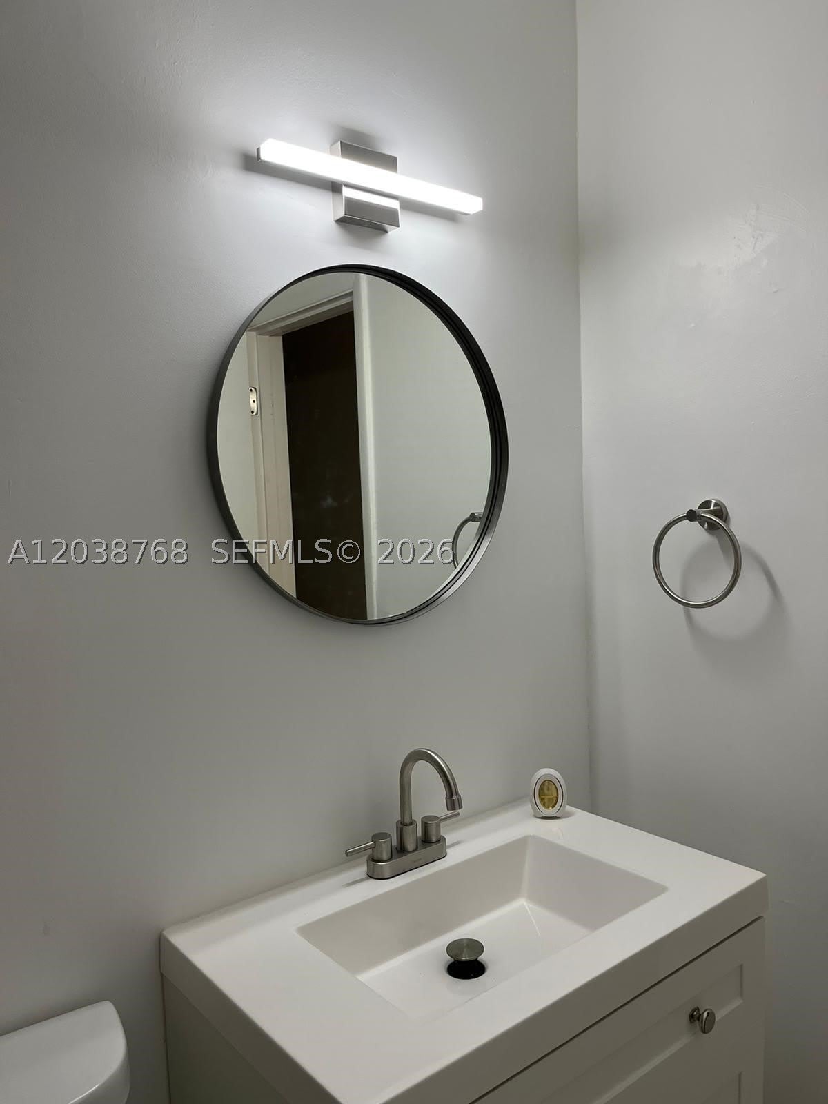 325 NE 2 ST – photo 3