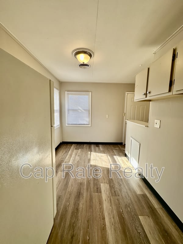 2163 Grasmere Ave – photo 3