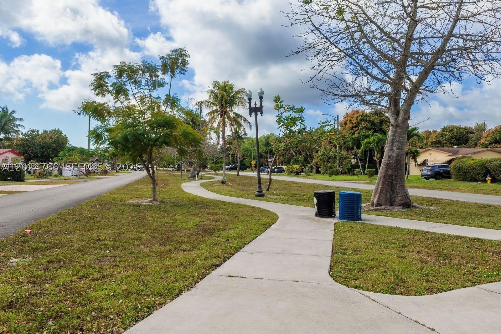 1301 NE 153rd St – photo 2