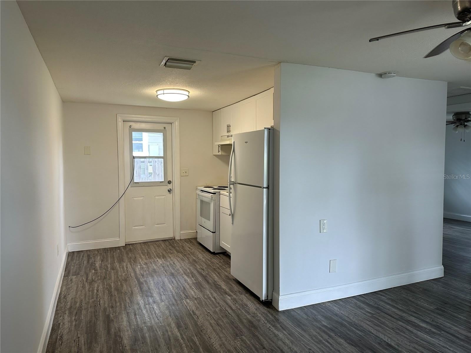 452 88TH Avenue N – photo 3