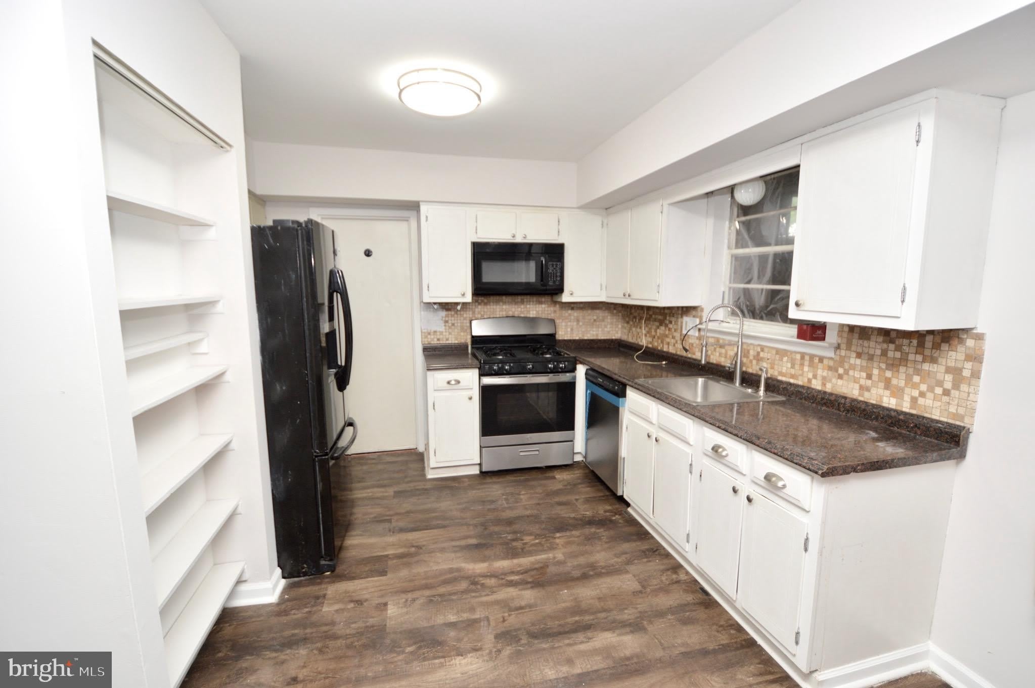 1711 BRENTWOOD Place – photo 5