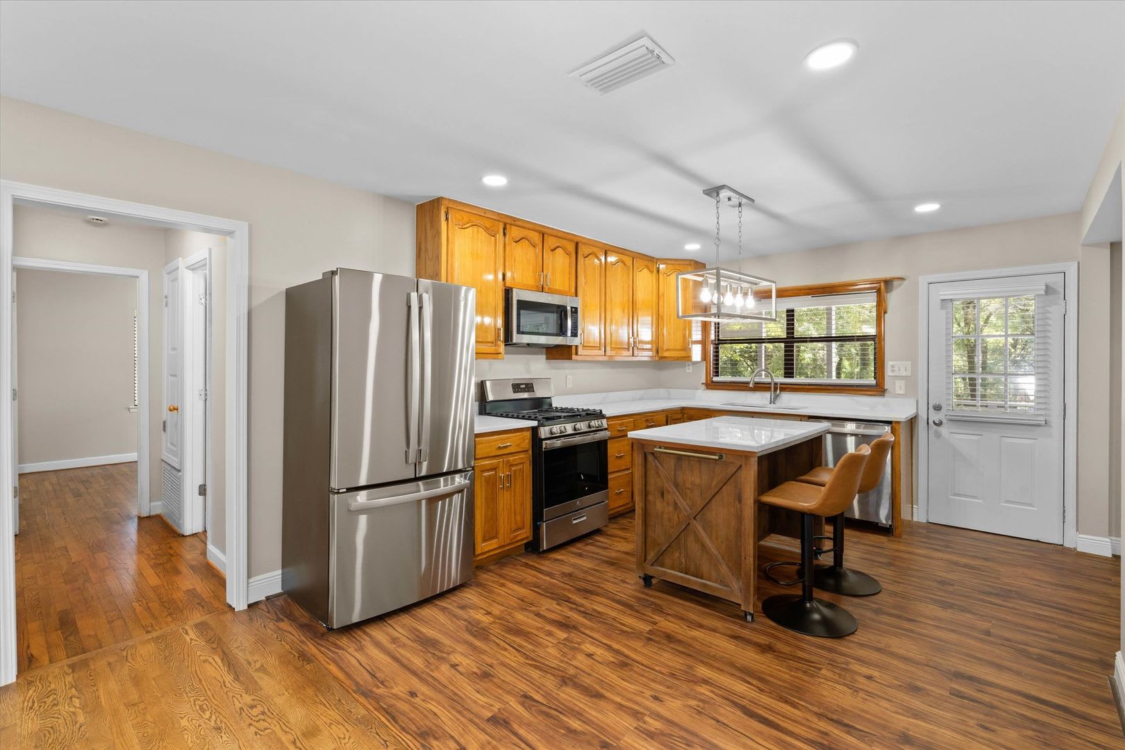 COMPLETELY REMODELED WITH RV/BOAT SHELTER – photo 4