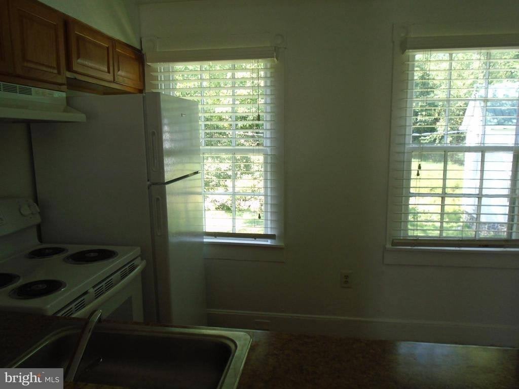 8488 Main Street – photo 5