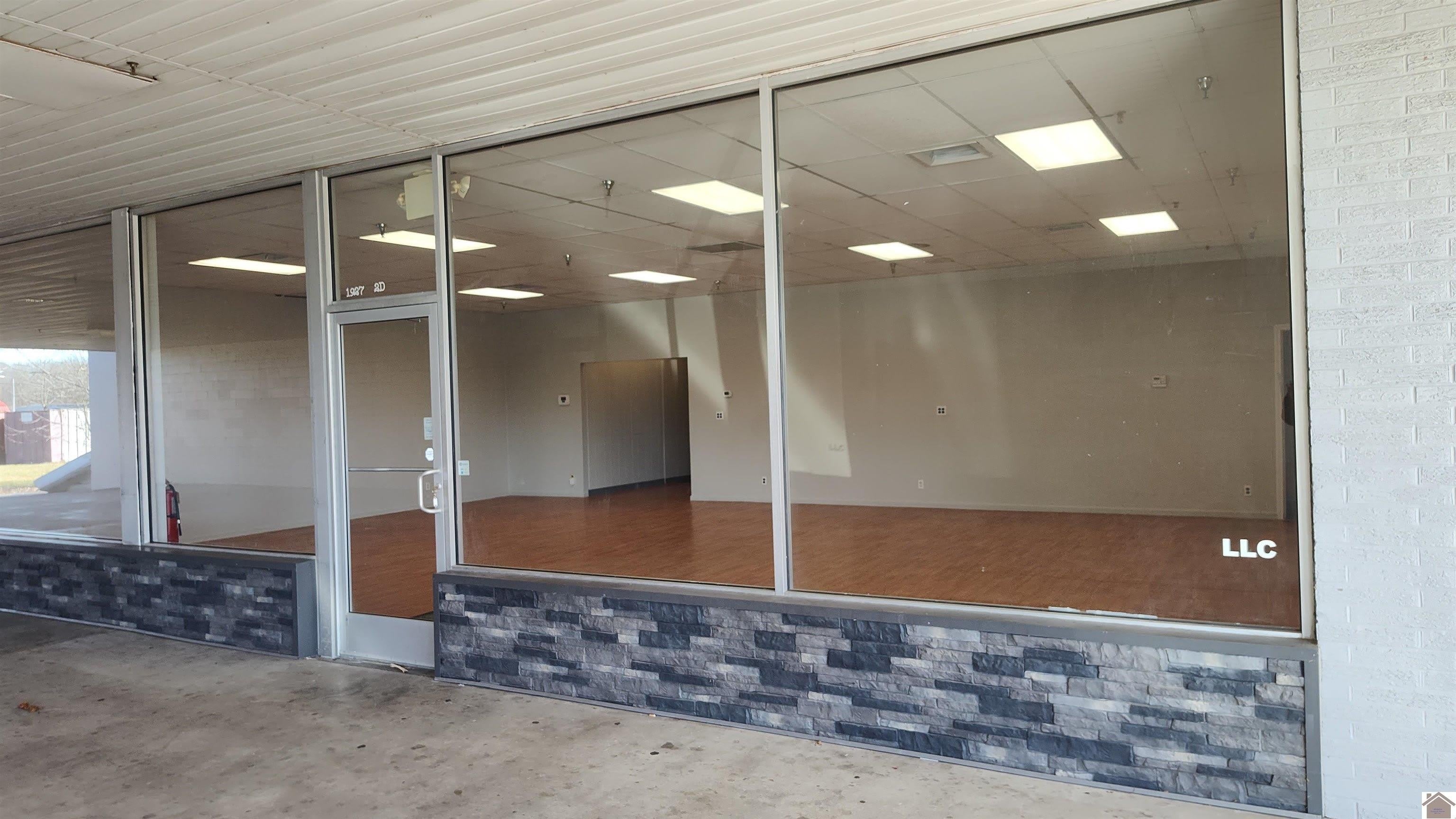 1927 Irvin Cobb Drive Space 2C – photo 3