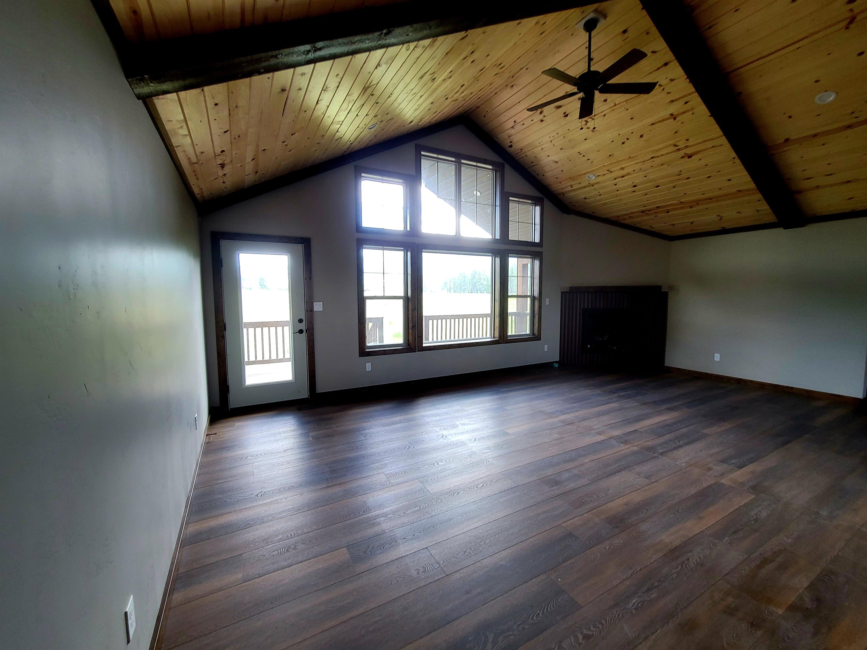 401 Alpine Drive A – photo 2