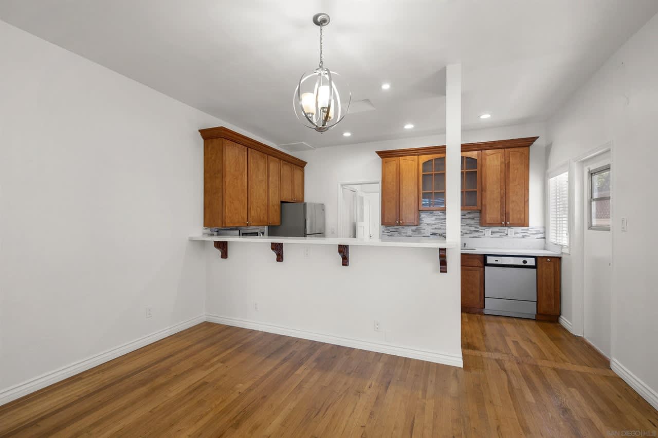 1430 Upas Street 1 – photo 3