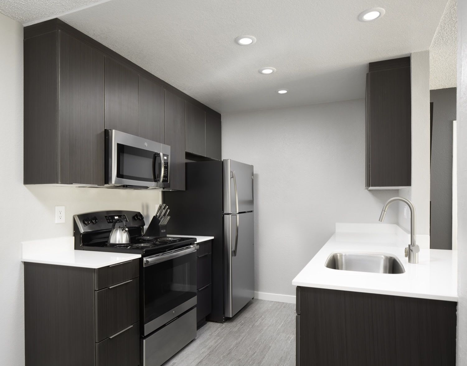 930 South Park Circle – photo 2