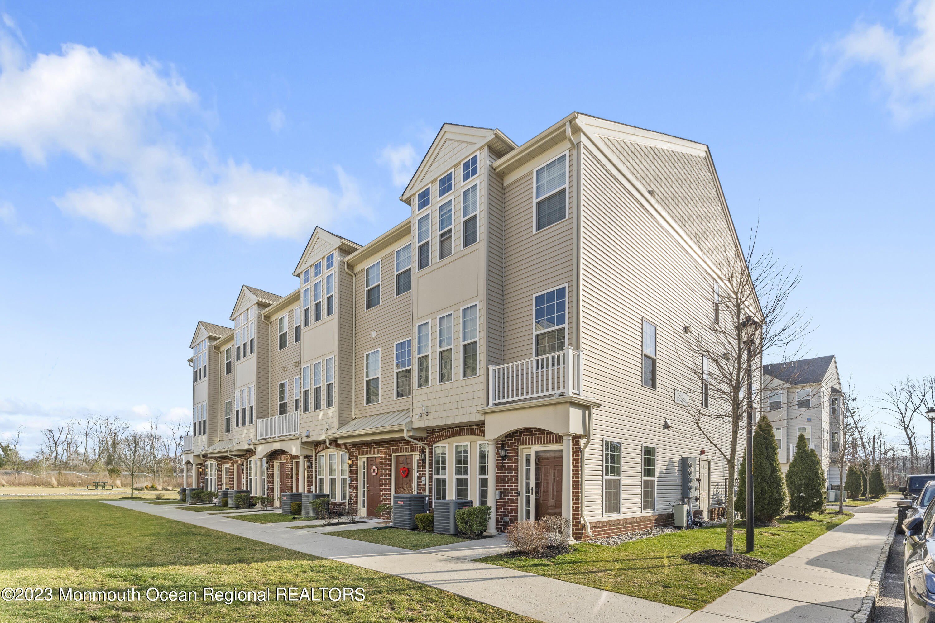 1 Kyle Drive – photo 2